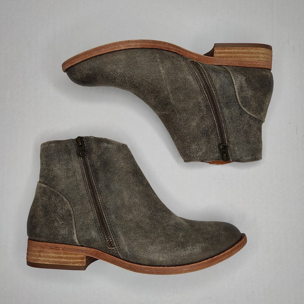 KORK-EASE Women's Riley Distresssed Bootie in Grey size 8 NEW Without Box